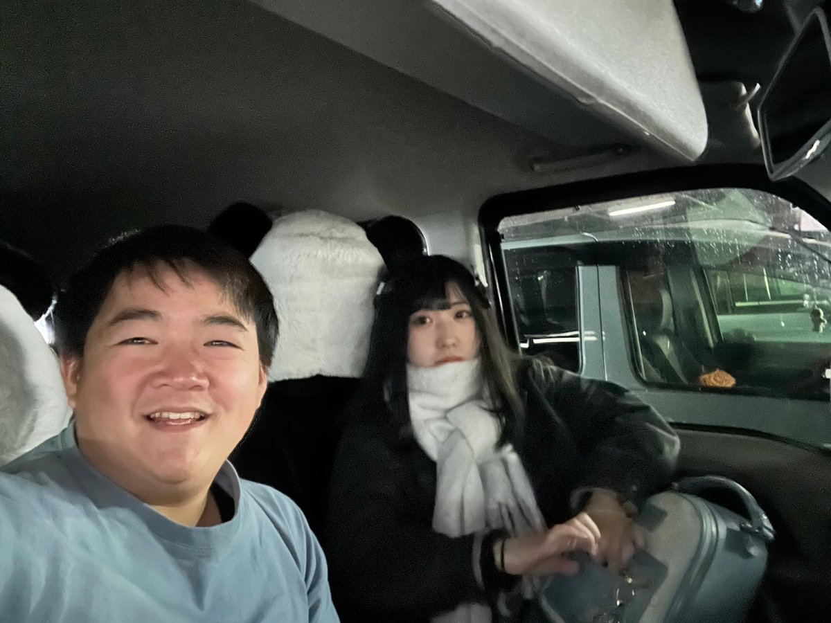 B6bMl's tweet photo. 来週にはもうより戻して1年🫶

年末年始、私の実家に泊まりにきてくれて、
初詣も初売りもみんなで行って、
夜はお姉ちゃんとたかとと3人で遊ぶ🐣
楽しみ〜☺️

喧嘩も沢山するけど
これからも隣にいさせてください🫶🫶 https://t.co/uwmNnNOIub