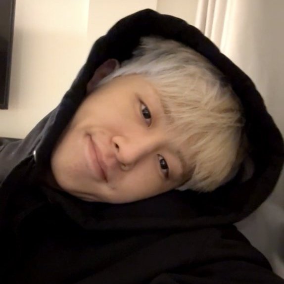 2216_zip's tweet photo. korban hts neng jennie
#jenbin https://t.co/a1w7roLBcP