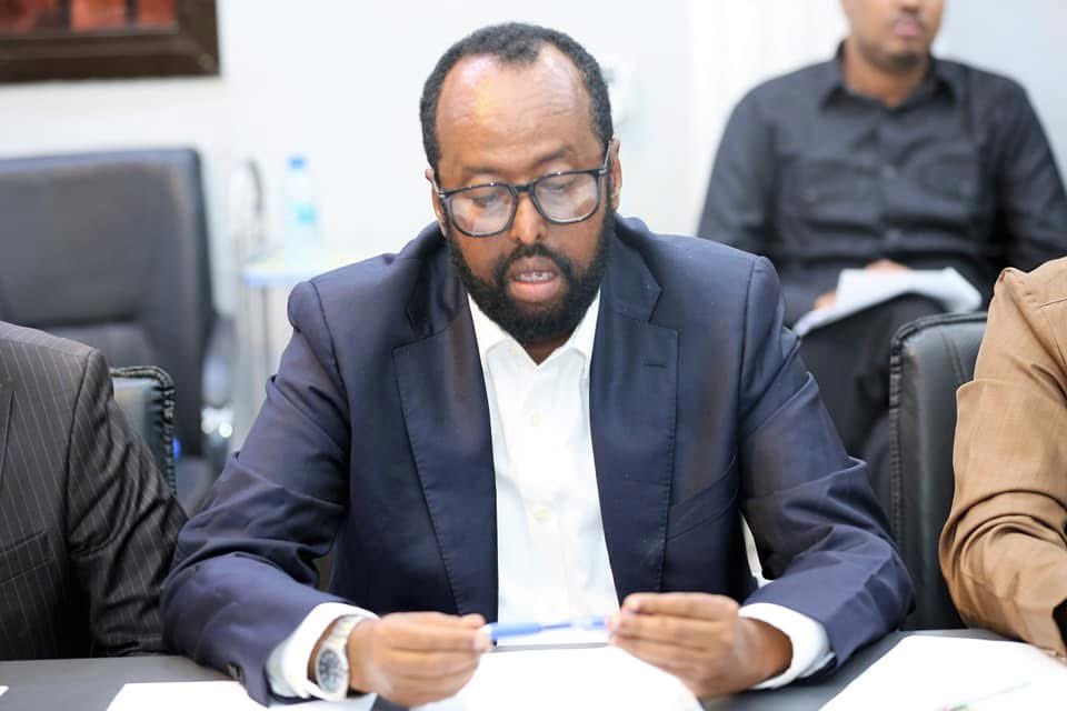 southweststat's tweet photo. Today, South West State Cabinet of Ministers has approved legislative policy "Safeguarding Humanitarian Assistance". 

It aims to enhance the transparency, accountability, and efficiency of humanitarian assistance in our State. 

#Baidoa #SWS https://t.co/Zxll4Ny1Mb