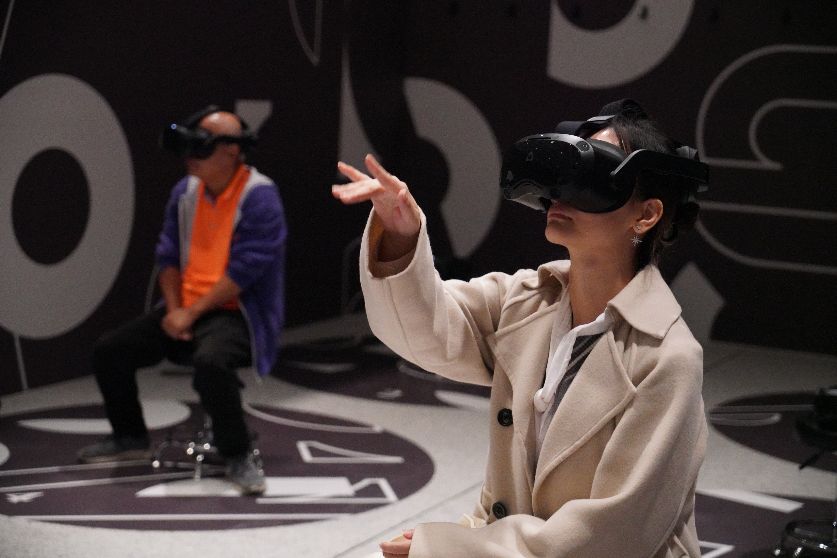 [CONTENU CLIC] L’expérience VR française “Monsieur Vincent” poursuit son itinérance asiatique à Shanghai et en Corée du Sud
<a href="/LucidRealities/">Lucid Realities</a>  <a href="/UnframedCollect/">Unframed Collection</a> <a href="/MuseeOrsay/">Musée d'Orsay</a> 
club-innovation-culture.fr/experience-vr-…