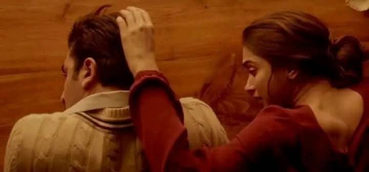 وہ جن دنوں تو مجھ سے گریزاں تھا بے سبب
مجھ کو تیری شدید ضرورت تھی ان دنوں۔ 🥀