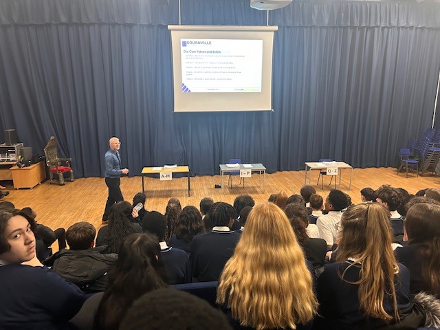 BournvilleSch's tweet image. A very successful mock results afternoon for Y11 last Friday, as Mr Beaufoy replicated what it will be like for them in the summer. Students reflected on their successes and on what they now need to do leading up to their actual GCSEs exams in the summer. #GCSEs #dedication