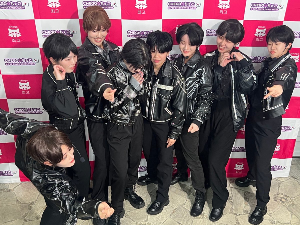 NCT 140 Chain+Cherry Bomb ちぇご

ステージ上ではみんなかっこいいのに降りたらギャルになる140メンだいすき🫶🏻

背景もコンサートのまんまで本当に感動するのでぜひ見てください🥹✨

youtu.be/31NQcnPVoCI?si…