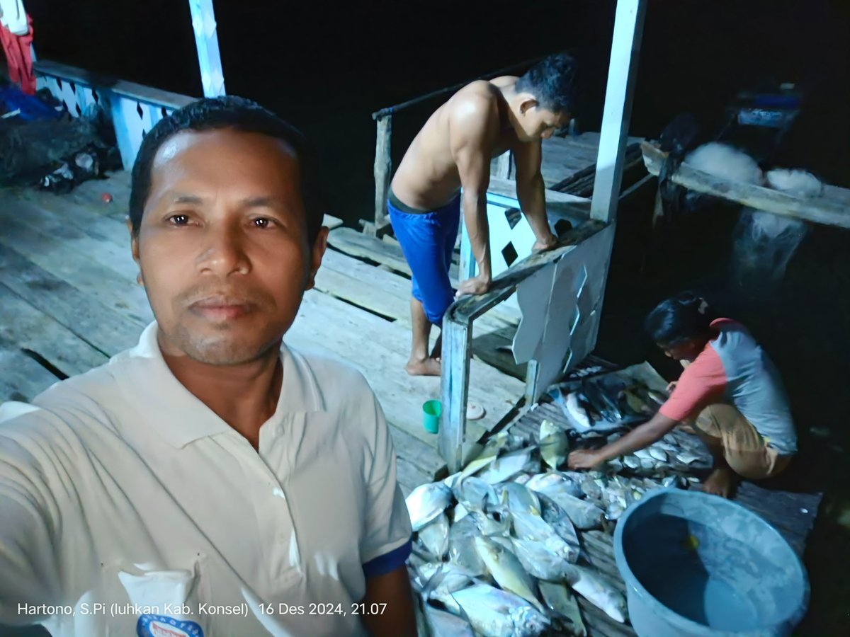 Hartono44759248's tweet photo. Senin(16/12/2024)luhkan Kab. Konawe Selatan, di KUB  Usaha Mujur Ds. Wandaeha Kec. Laonti, hasil tangkapan Ikan Kuwe &amp; Kembung, dengan API Jaring Insang Tetap, sebanyak 60 kg, harga jual Rp. 35.000/kg       
#luhlapor 
#GiatLuhkanSatminkalMaros
@luhkanbrpbap3 https://t.co/wcRm2yrp1o
