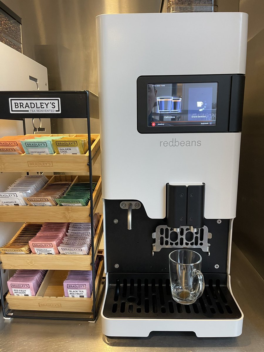Working at the International Institute of Social History <a href="/IISG_Amsterdam/">IISG</a> this week. Not only is this amazing archive a treasure trove for international/transnational history research, they also provide free tea &amp; coffee! ☕️☺️