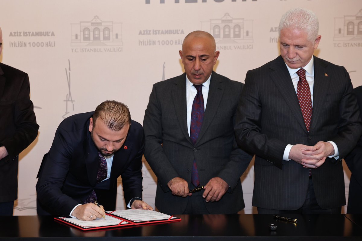 Eğitime Tam Destek!
Arnavutköy’ümüze bir müjde daha! 🎉 Göreve geldiğimiz günden bu yana 4. okulumuzun protokolünü de imzaladık.

Merkez, Hicret ve İmrahor’dan sonra Nenehatun Mahallesi’ne de 24 derslikli modern bir ilkokul kazandırıyoruz! 🎓 5.050m² kapalı alana sahip bu özel
