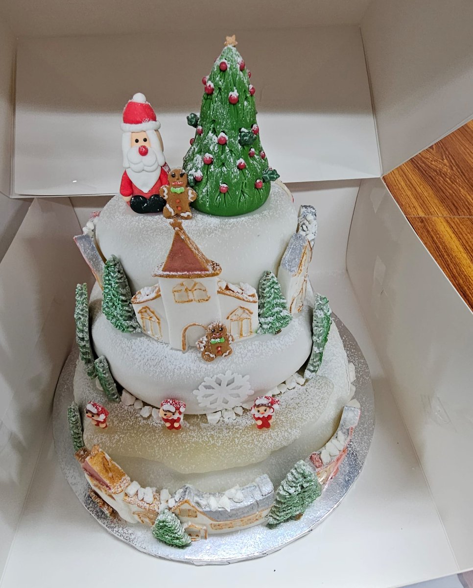 A huge THANK YOU to everyone who joined our festive Christmas Cake Competition! 🎅✨ Your creativity and skills were amazing! Here are our winners:
🥇 Teresa (#7)
🥈 Ewelina (#6)
🥉 Nathalia (#5)
Well done to all our talented bakers for your incredible creations! 🧁
#SentekTeam