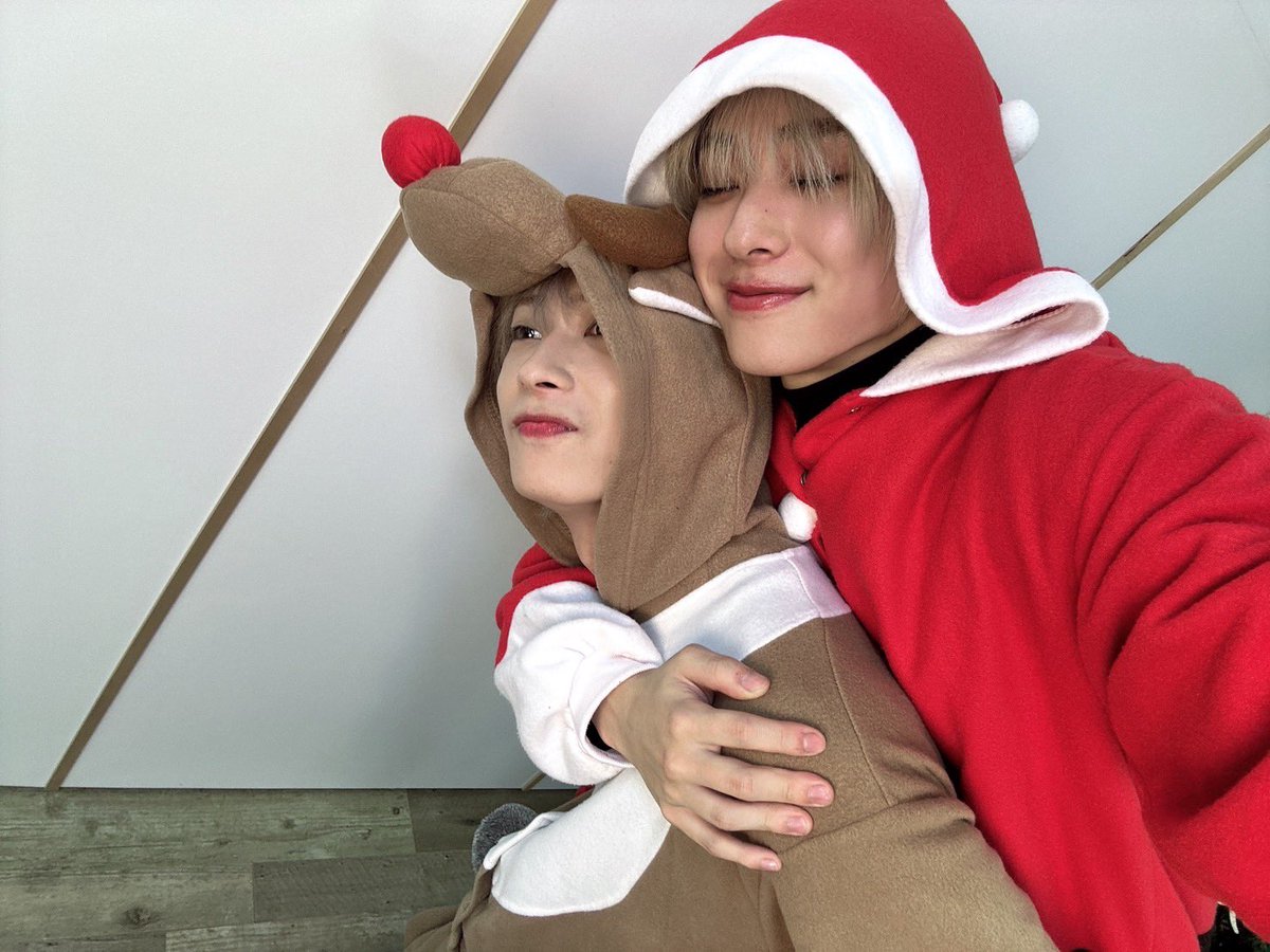 yuga_iwasaki's tweet photo. 『とっとっとーくまぴセン一緒にコラボPart3』
ご視聴ありがとうございましたー！🎅🫎

今年ラスト配信をひかると締めくくれて最高でした！
皆さんも楽しそうにコメントして下さってて良かったです！！

来年も「とっとっとーく」と「まぴセン」を宜しくお願いいたします🤲

#とっとっとーく
#まぴセン https://t.co/hwV84q6AqJ