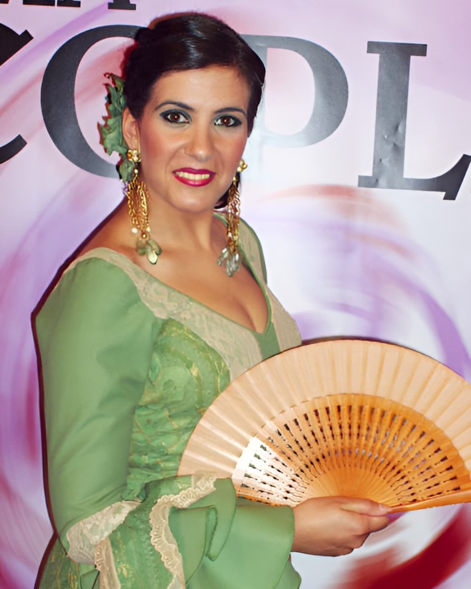 Magdalena Romero (@magdacantante) on Twitter photo #Recordando 💃🏻 'Alma De Copla', 2008. Maravilloso programa en el que tuve el honor de ser la ganadora y, por ello, obtuve un trofeo y la oportunidad de grabar un disco de copla 🏆📀
Qué bonita experiencia pasé junto a todo el equipo de <a href="/CMM_es/">Castilla-La Mancha Media</a> y mis compañeros ♥️
#Cantante #TV #Recordando 💃🏻 'Alma De Copla', 2008. Maravilloso programa en el que tuve el honor de ser la ganadora y, por ello, obtuve un trofeo y la oportunidad de grabar un disco de copla 🏆📀
Qué bonita experiencia pasé junto a todo el equipo de <a href="/CMM_es/">Castilla-La Mancha Media</a> y mis compañeros ♥️
#Cantante #TV