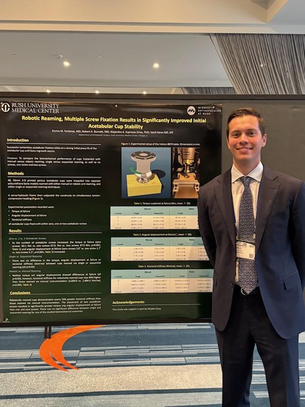 dellavalleortho's tweet image. Excited to share that our research earned one of the distinguished Thomas and Cynthia Sculco Research Awards! Huge congratulations to our Adult Reconstruction team and the residents who represented our work at the meeting! #ResearchRecognition #CCJR2024 #HipAndKneeArthroplasty