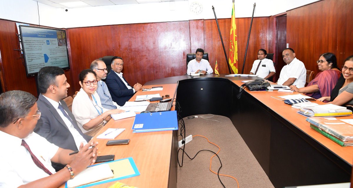 Nourishing a Healthier Future

The Ministry of Health, with WFP &amp; Sri Lanka Thriposha, is committed to improving nutrition for mothers &amp; children.

➡️ Support for pregnant &amp; lactating mothers
➡️ Healthy meals for school children
➡️ Quality &amp; safe food production

#Thriposha