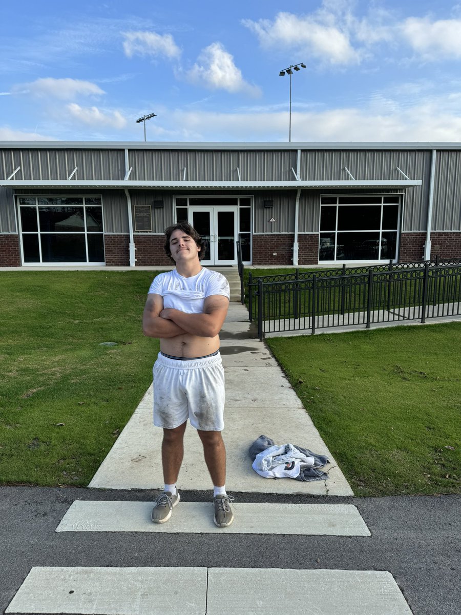 6 inches winners:Ind-C. Young and Team-White