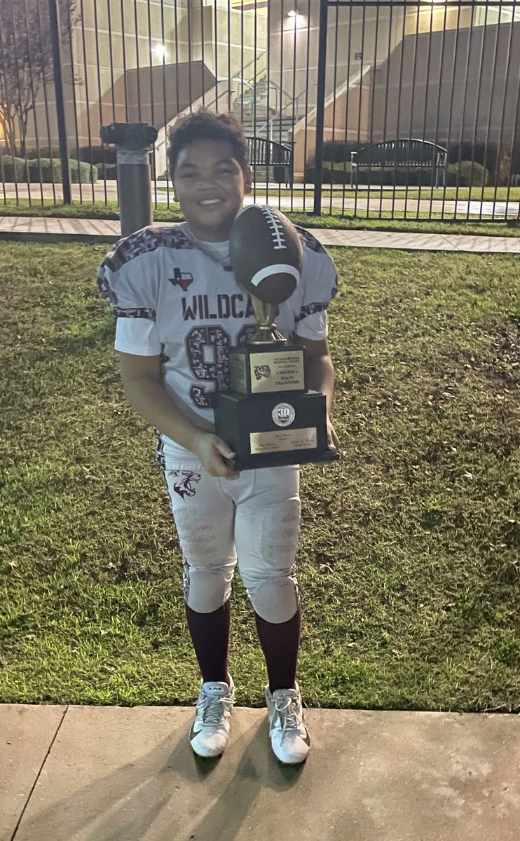 Crysjames05 tweet media