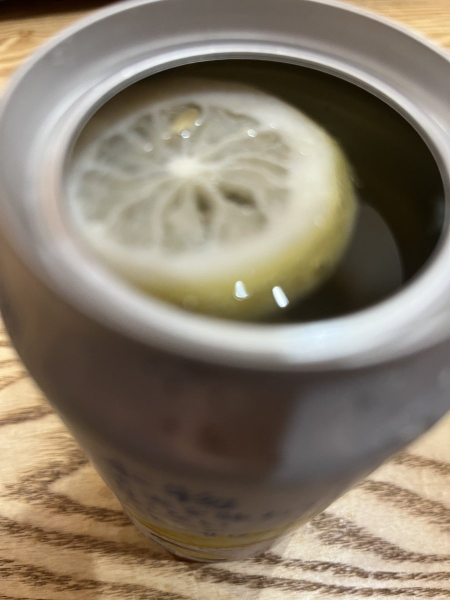 ayut0225's tweet image. ♡♡♡何これぇーー♡♡♡
レモン入ってる！！！！！

🍋😋めっちゃ美味しい😋🍋

#未来のレモンサワー
#PLAIN
#Asahi