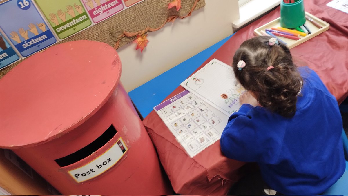 latimerprimary's tweet image. #EYFS are busy for Christmas! #LatimerEnglish Santa letter writing, #LatimerRE colouring of the Christmas story and decorating pictures, #LatimerPE fine motor decorating with buttons.