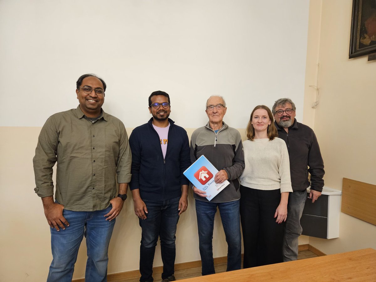 pratikd13's tweet photo. Last month, it was a pleasure to deliver a seminar at the Jagiellonian University Observatory and interact with Prof. Machalski, Prof. Jamrozy, Dr. Kuźmicz, and @self_calibrated.
We had productive #GRGs discussions that set plans in motion for exciting future collaborations! https://t.co/epKC70wRQJ