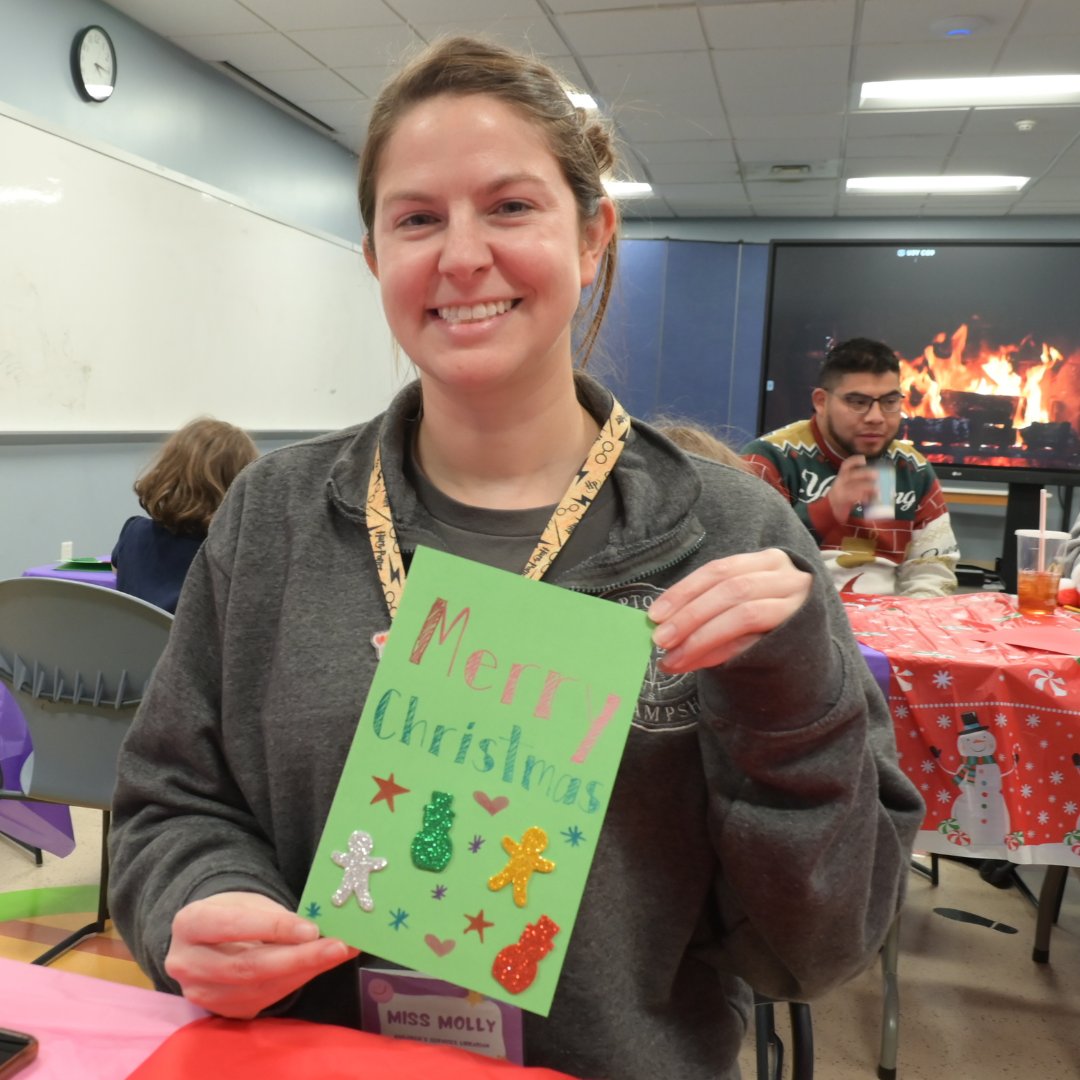 We sipped on hot cocoa, enjoyed an ambient (virtual) fireplace and snacked on cookies while making cards at the Cold Spring Branch. Cozy indeed!