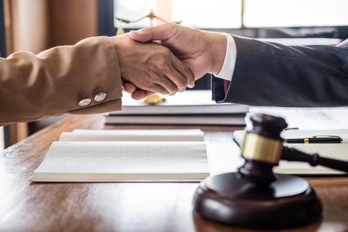 LakeMunro's tweet photo. At Lake Munro, LLC, we understand that successful estate planning is about securing your family's future. Our dedicated team in St. Louis, MO, is committed to providing personalized and comprehensive legal services to ensure your wishes are honored. Contact us today at 314-863... https://t.co/kTAxFiLB2a