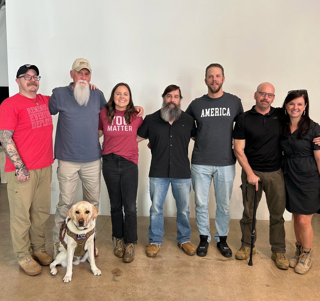 BootCampaign's tweet image. Together, we can always do more. 👊

For all the ways to give before the end of the year, visit bootcampaign.org/waystogive.

#EndofYearGiving #GiveBack #BootCampaign #LaceUpAMERICA #Veterans #Military