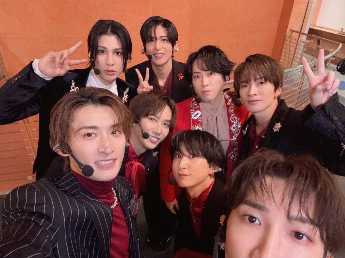 ❤𝟮𝟭𝟲🖤 tweet media