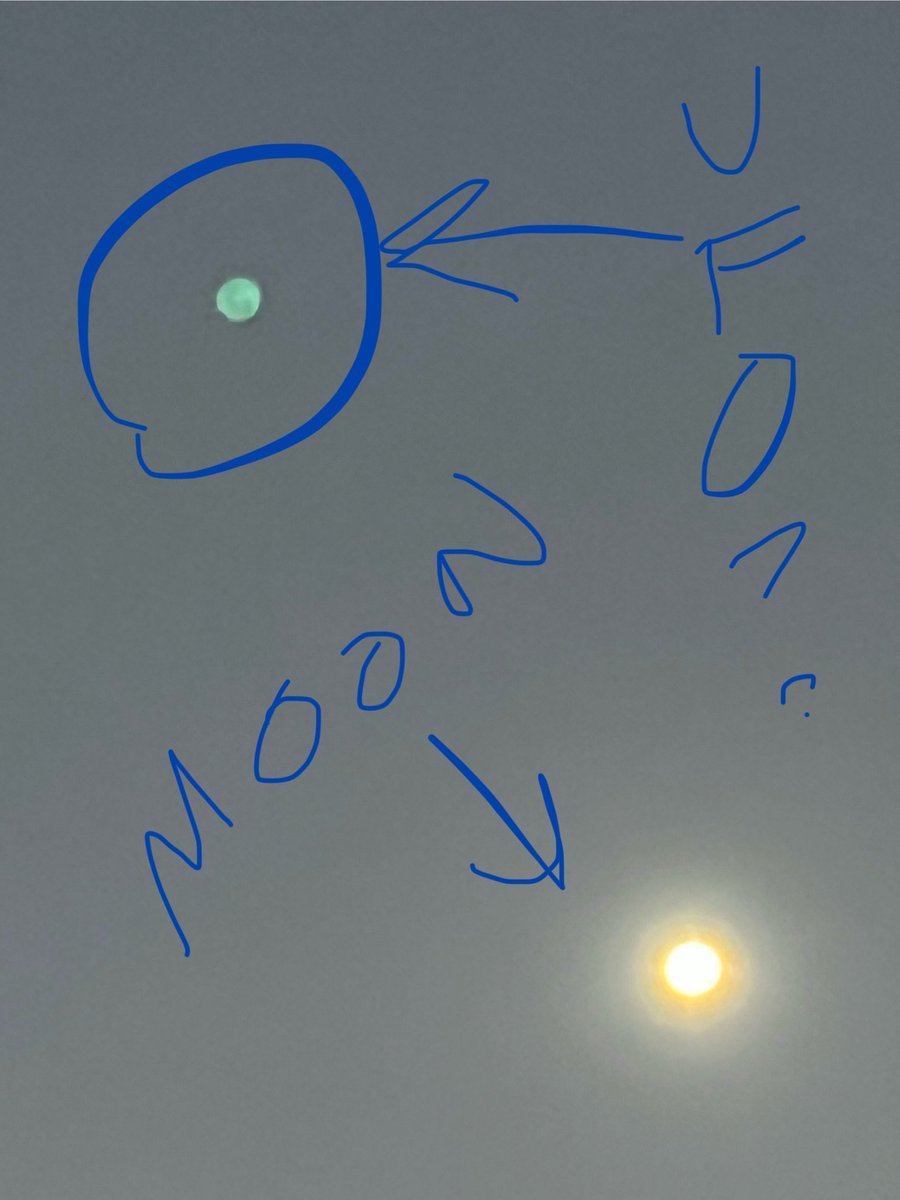Haiku4Hillary's tweet photo. took this picture of the moon and caught what looks like a UFO 😱 

can anyone explain this?? https://t.co/W2eJ6SQHgM