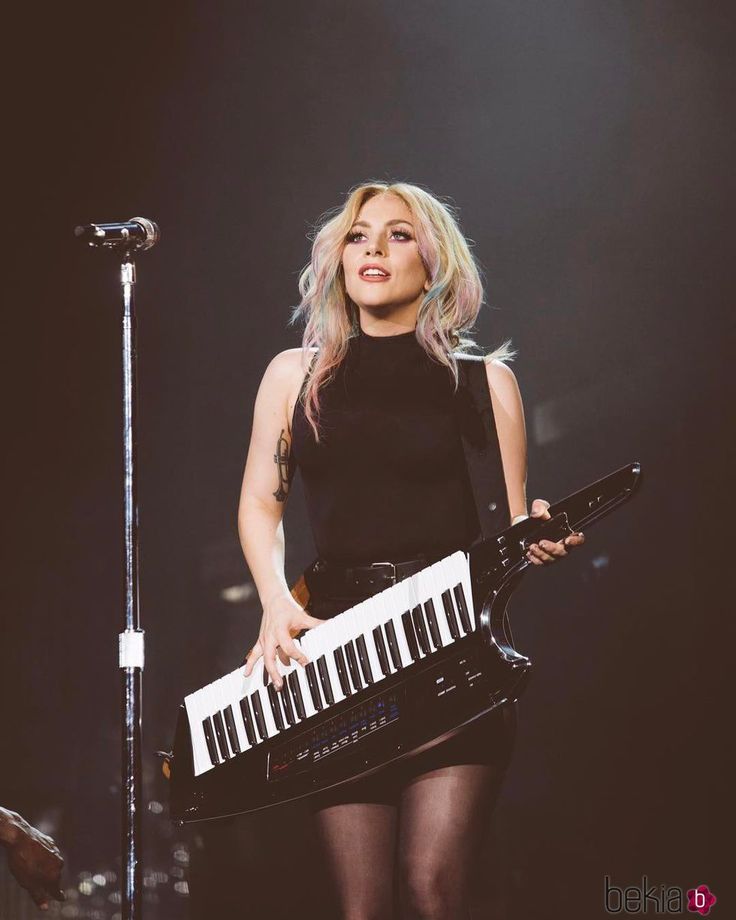 thumbnail-Lady Gaga