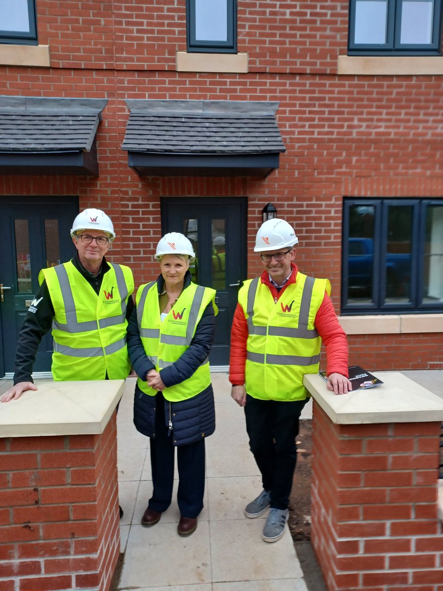 Gavin White tweet media