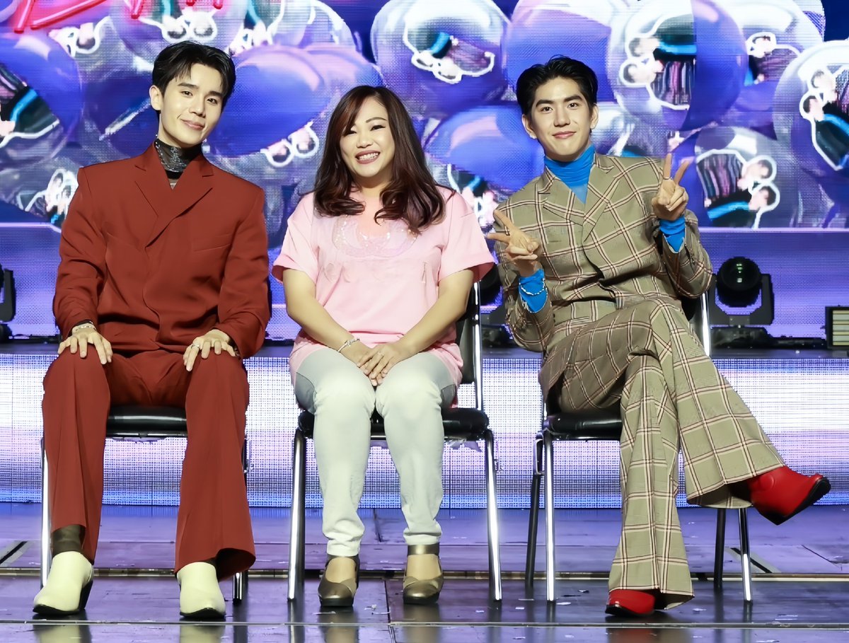 YinWarYarWin's tweet image. ขอตั้งชื่อภาพนี้ว่า The Flash ✨️
ไปไวกว่าความเร็วแสง 😳😳😳