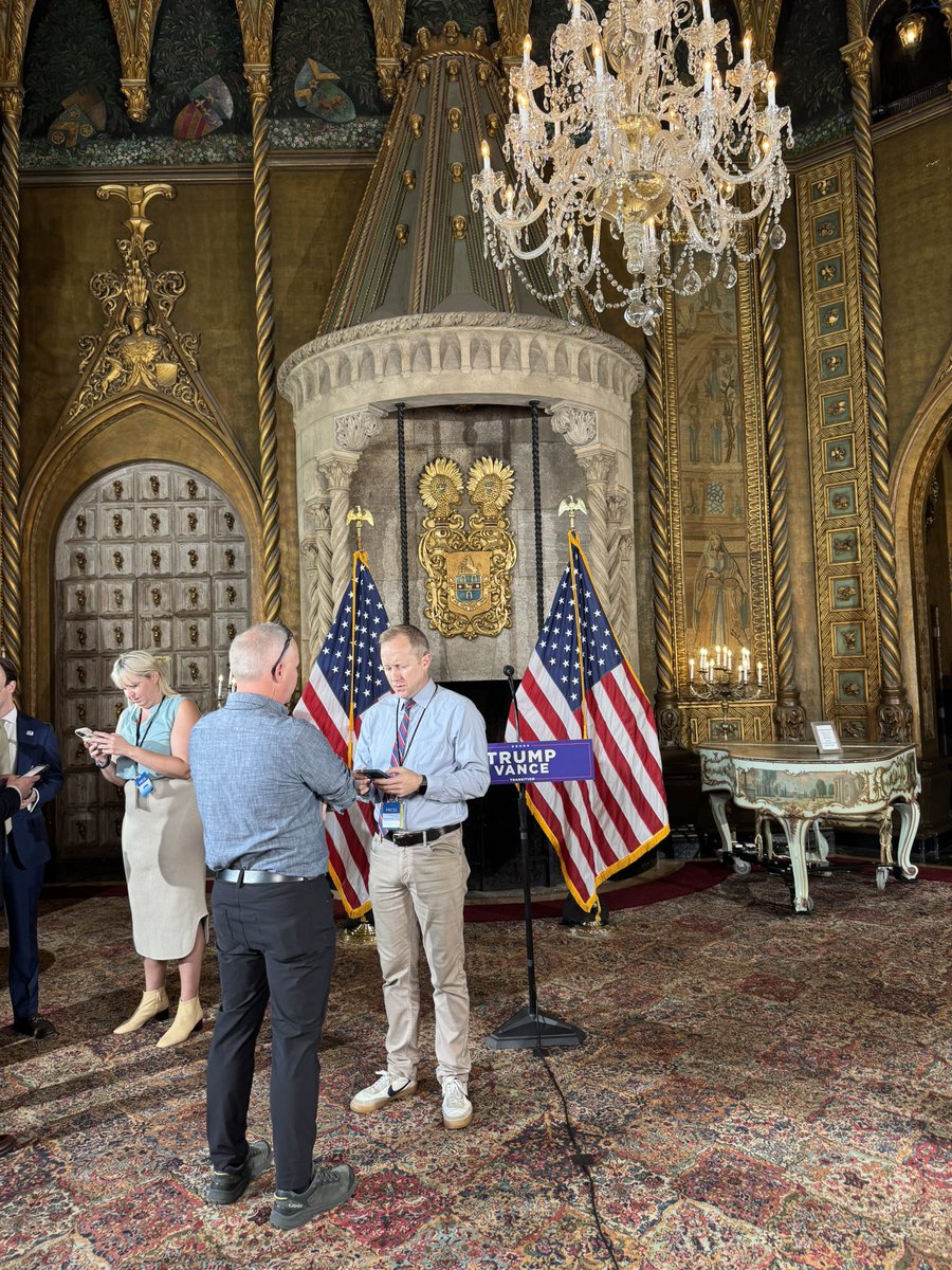 selinawangtv's tweet image. Trump set to deliver remarks at Mar-A-Lago where he will be joined by SoftBank CEO Masayoshi Son. 

Together, they will announce that SoftBank will invest $100 Billion in United State projects over the next four years, according to sources familiar. @ABC