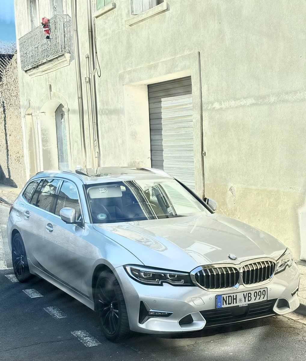 CarstonSpotter's tweet photo. BMW Série 3 G21

Encore un Break 🥰🥵

Pas d’indication, plaque Deutsch motorisation à déterminer !😶‍🌫️

📸 16/12/2024

-

 #cars#spott #sport #pictures #photo #voiture #automible #road #beautiful #authentic #qualité #luxe #art #mecanic #concession #passion #artdevivre #BMW #G21 https://t.co/Jp7PvmQmSh
