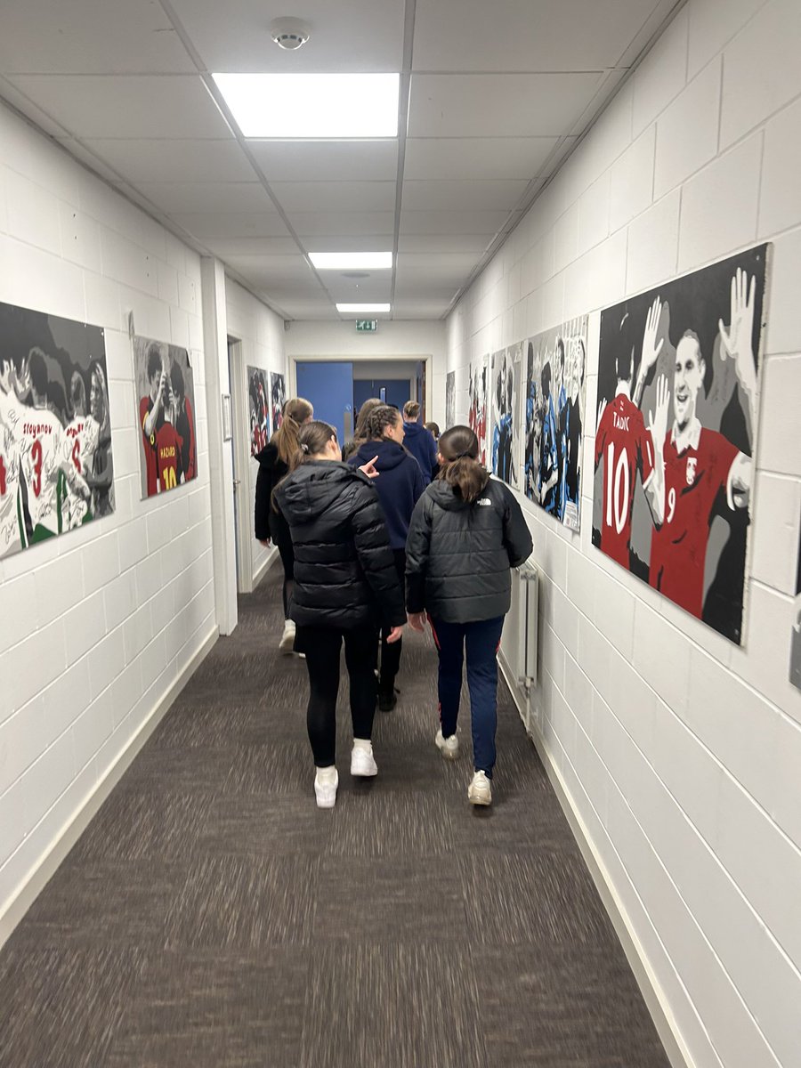 BignellMiss's tweet photo. A huge thank you to @CardiffCityFC  for our stadium tour and training session last week. Everyone had a brilliant time⚽️ @StJoesRCpe @sjhsnewport https://t.co/jvRy9jY9jo