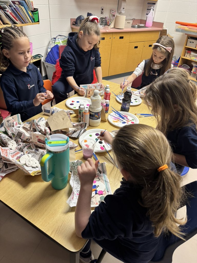 Santa’s elves are working hard to bring a special present home for a Christmas :)