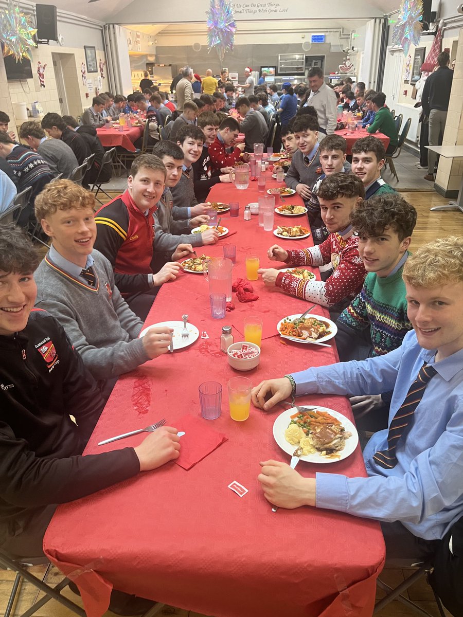 ArdscoilRisLimk's tweet photo. Some images from our 6th Year Christmas Dinner this afternoon in St Munchin’s Community Centre, who looked after us so well again, as they did with these students when they were here for their 1st Year Christmas Dinner in 2019 https://t.co/SXpVnpvgwi