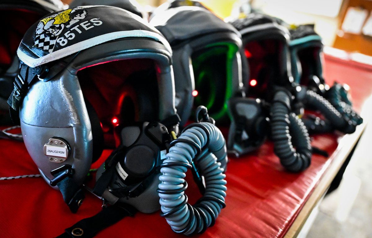 Our Aeromedical Branch recently made a ‘Safe to Fly’ recommendation for the SPYDR device! SPYDR gathers aircrew biometric data such as heart rate, and oxygen levels, and collects aircraft condition data during flight.  

aflcmc.af.mil/news/article-d…
