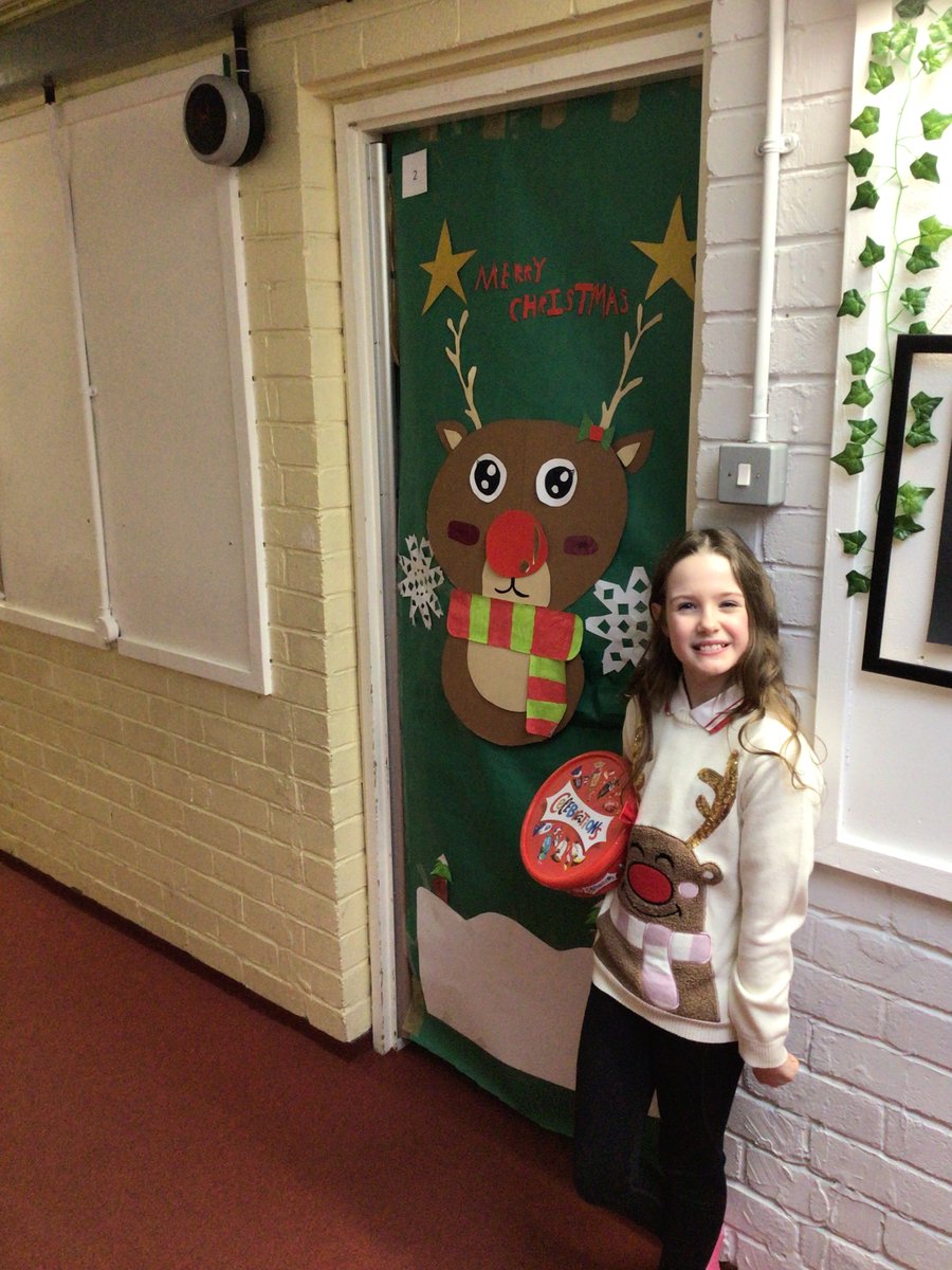 StronePrimary's tweet photo. Some of our festive doors on display. Congratulations to our winner! https://t.co/lfNmPPv8DE