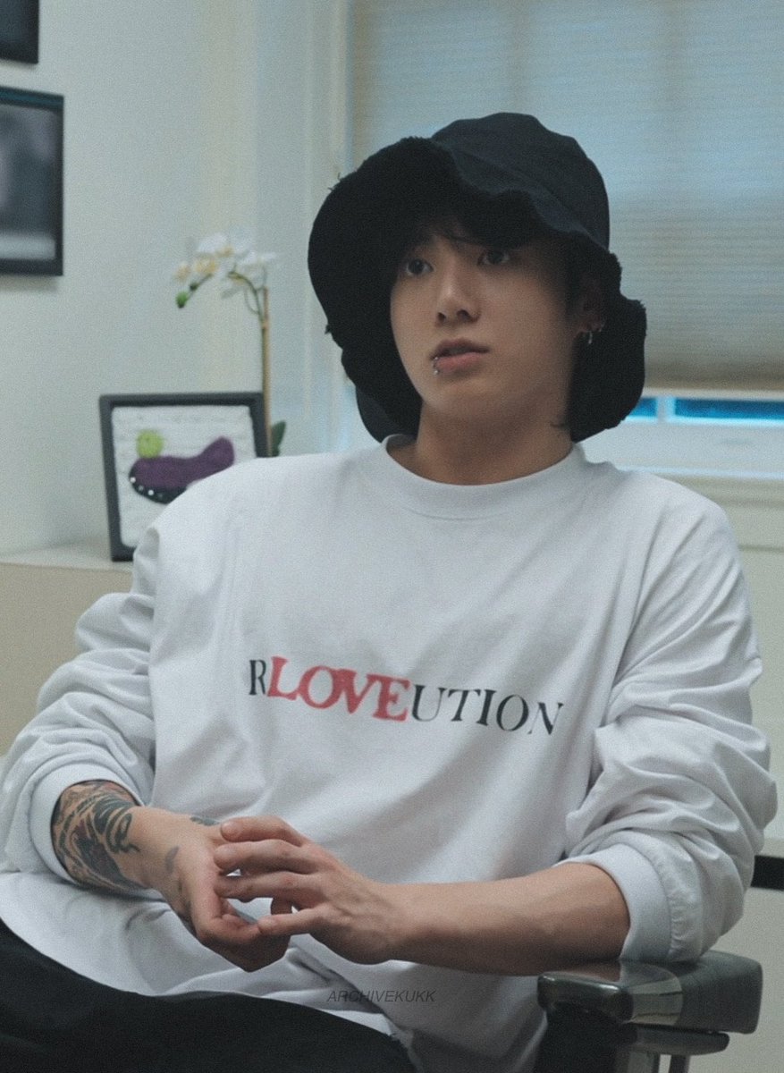 archivekukk's tweet photo. HIM🖤 #JUNGKOOK https://t.co/ks2X16tflP