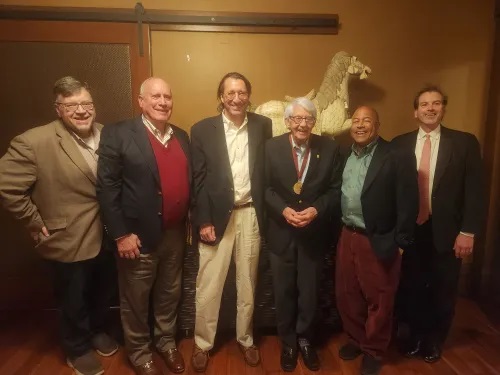 Psi_Upsilon's tweet photo. Recently, several Psi Upsilon alumni gathered  in Rochester, New York, to present Thomas T. Hanford, Gamma ’62 (Amherst), with the Distinguished Alumni Service Award. Read more about his contributions to Psi U and our Award here: https://t.co/aIPQumRtM2 https://t.co/nGlcGrj2rV