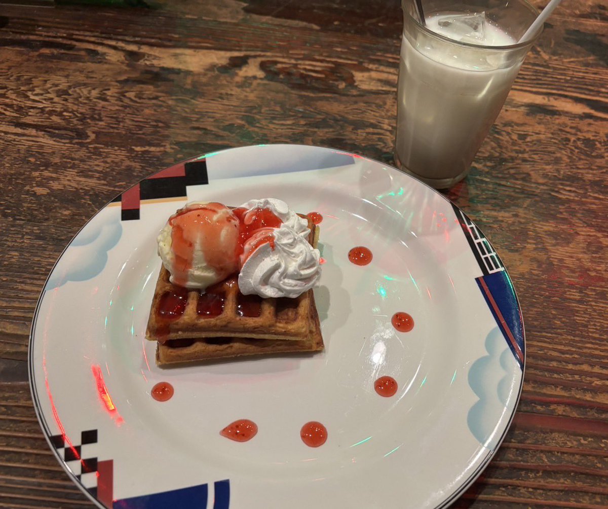 UupMCsHGBfHXDmb's tweet image. 今日は
一宮の尾張珈琲館で
#香桃マサアキ さん
#Frann さん
#AMATO さんの
ライブでした🎸

生ライブ
色々とあるから
楽しいし最高❣️❣️

香桃さん
Frannさん
AMATOさん
ファンの方
楽しい時間を
ありがとうございました🥰

次は
クリスマスライブ🎄
楽しみに頑張ろう✨✨