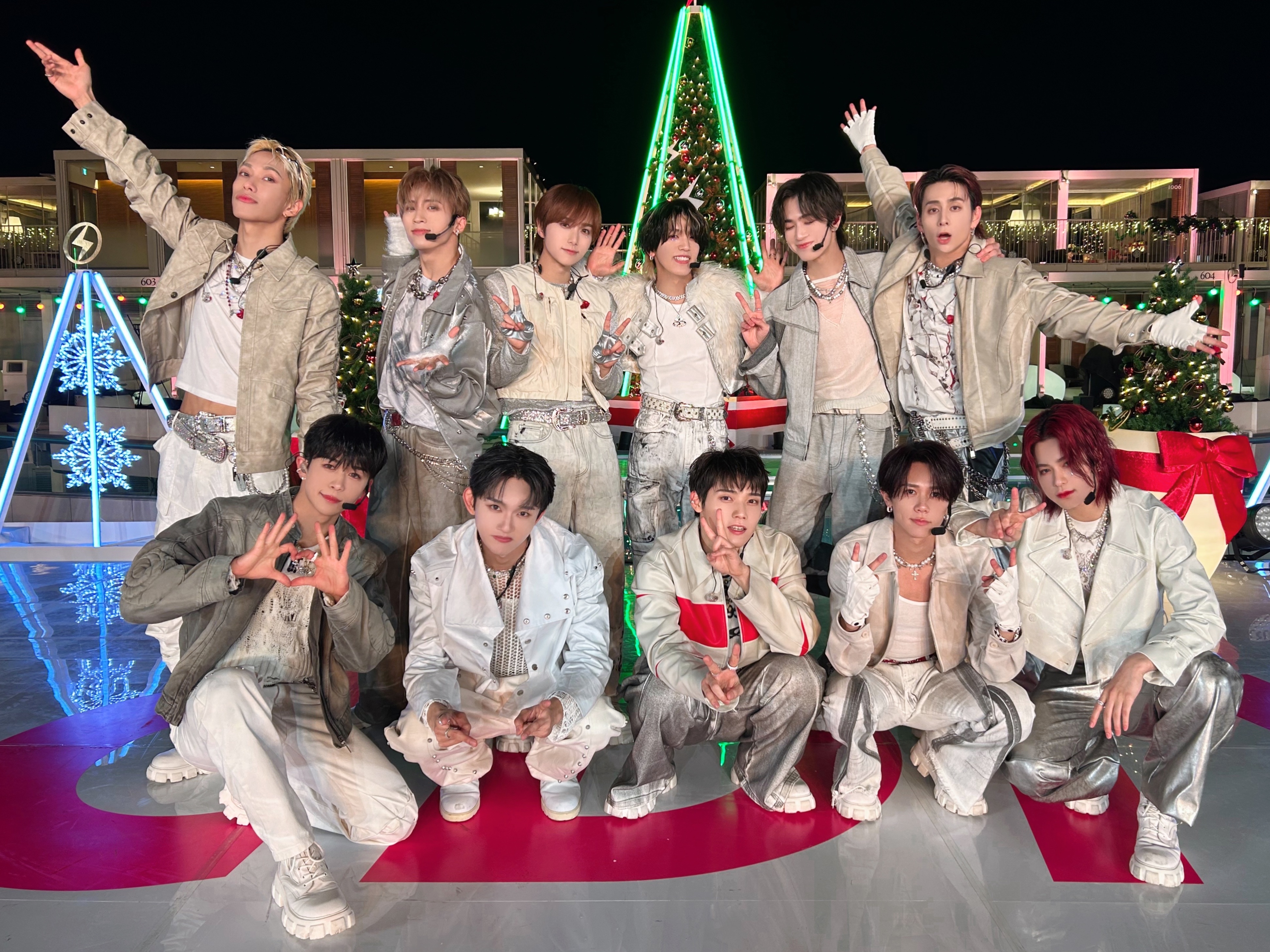 クリスマスライブ衣装3 コンプ クリスマスライブ衣装3 コンプ