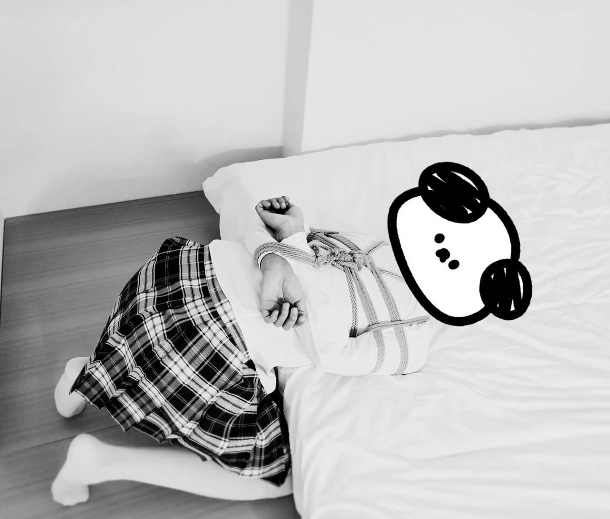 美人如玉黑白配～