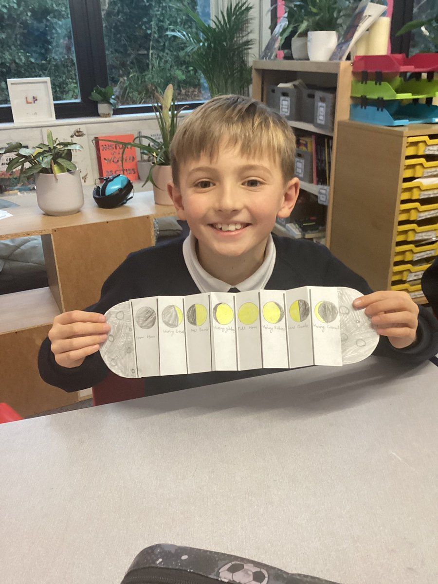 wiggiprimary's tweet photo. We have loved learning about the phases of the moon today ๐๐๐๐๐๐๐๐๐ #KS2Science #Space #WiggiScience https://t.co/krrZmxwNUJ