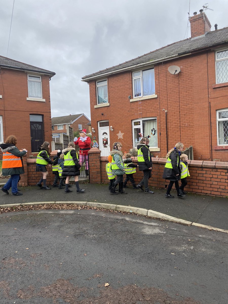 A big thanks to the residents of Moyse Avenue. The children in Year and the Early Years enjoyed walking around the street looking at all the festive houses. They were even greeted by an Elf. The Grinch house was voted the favourite by the children in Year 6.