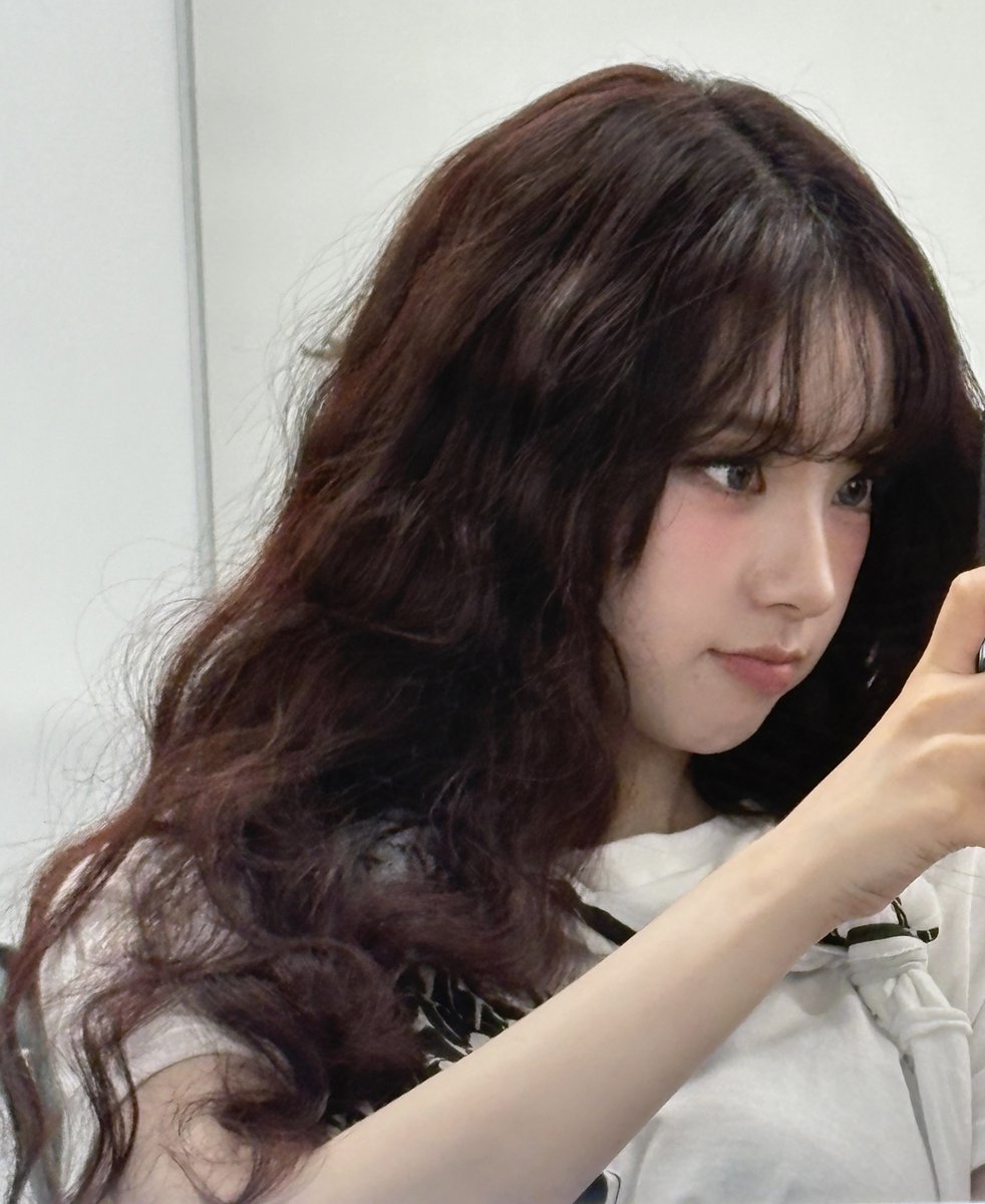 ujiminphoria's tweet photo. OMG KARINA!! https://t.co/Pa4flffh0s