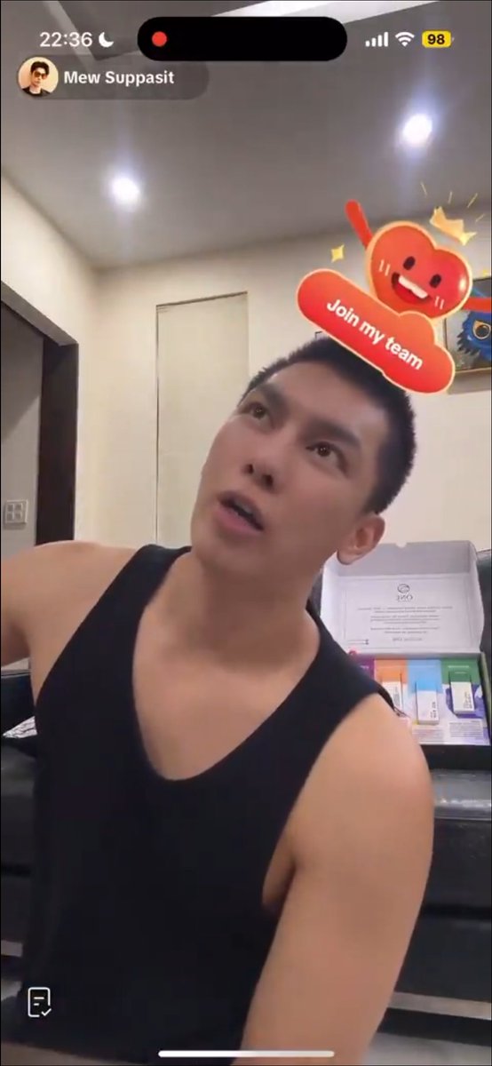 08_sweet_angel's tweet photo. So on today's live

✅The fanmeeting for his birthday will be on February 22 
✅He also wants to open the cafe during those dates so that everyone can go. 
✅He doesn't know if he will have to travel or work in the new year.

👏🏼
@MSuppasit #MewSuppasit https://t.co/04aqJ6HhRk