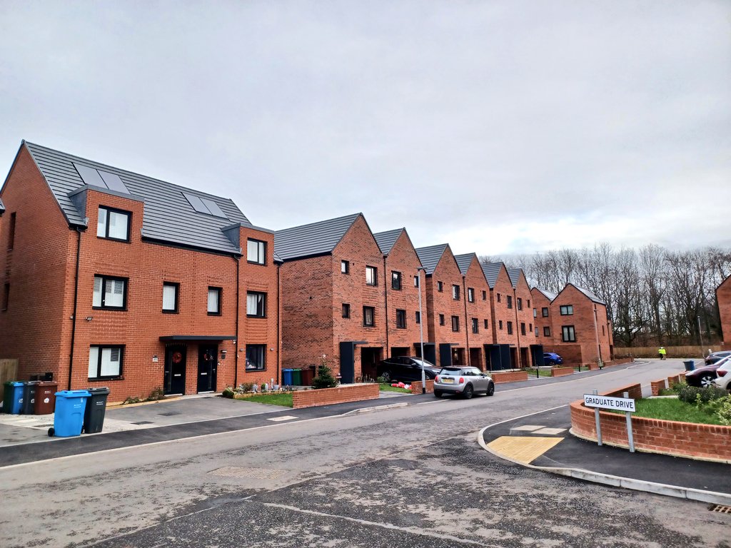 Gavin White tweet media