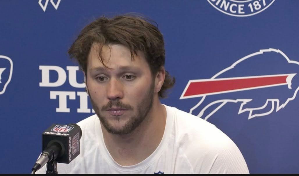 mikemikemac's tweet image. Bills                                     Sabres
social media                   social media 
team                                   team