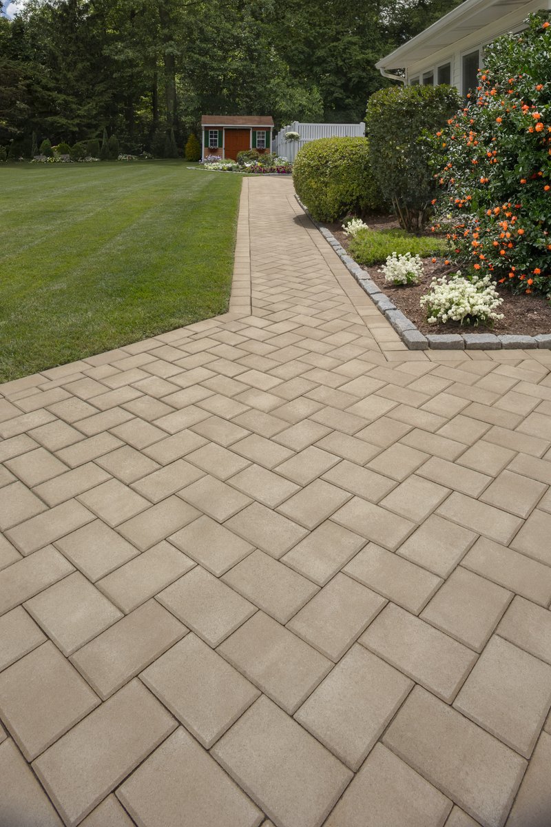 CambridgePavers's tweet image. Create a path worth taking by choosing Cambridge Pavers. ✨ Pictured: KingCourt 6 x 9 in Sandstone Blend. #CambridgePavers #PathwayGoals