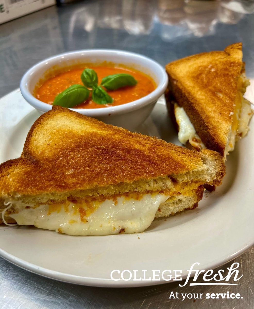 CollegeFreshays's tweet photo. The GOAT. 🐐

Tomato Basil Soup and Three Cheese Melt. 😍

Pi Beta Phi at University of Central Florida 💚

#atyourservice #chef #fresh #foodservice #collegelife #soupandsandwich #sorority #fraternity #cooking #baking https://t.co/ufyzPTp5zw