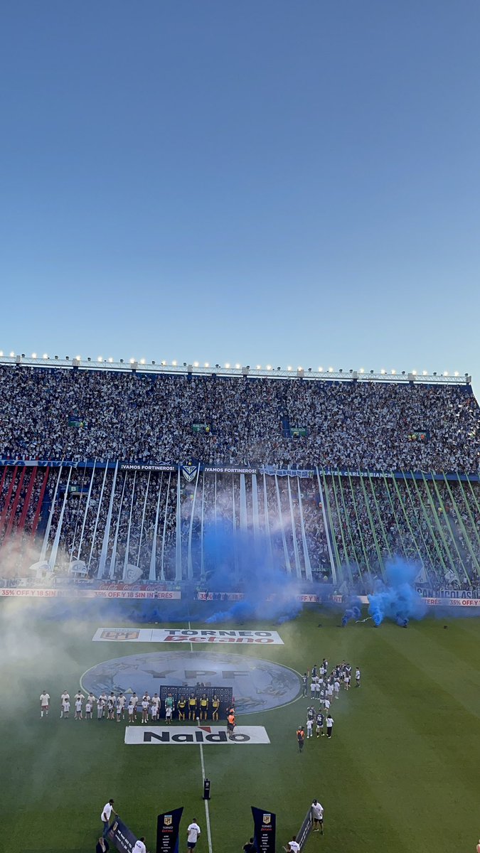 Dale campeón, dale campeónnnn  

#velezcampeon