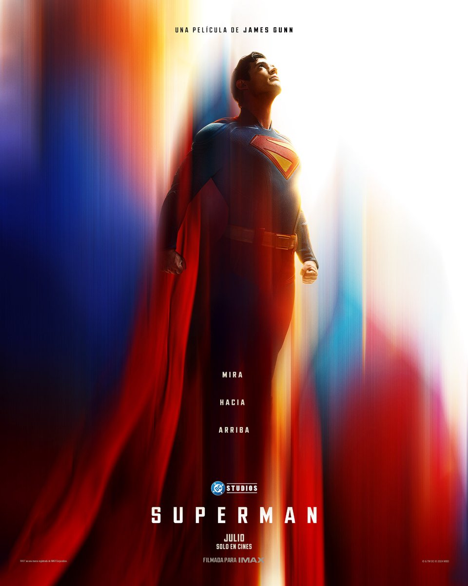 DCUmx's tweet photo. Mira hacia arriba. DC STUDIOS presenta #Superman,  el primer live-action de un nuevo universo. 

Primer teaer trailer este jueves.
11 de julio en cines.
#SupermanMovie https://t.co/WQ9hXg2y0S